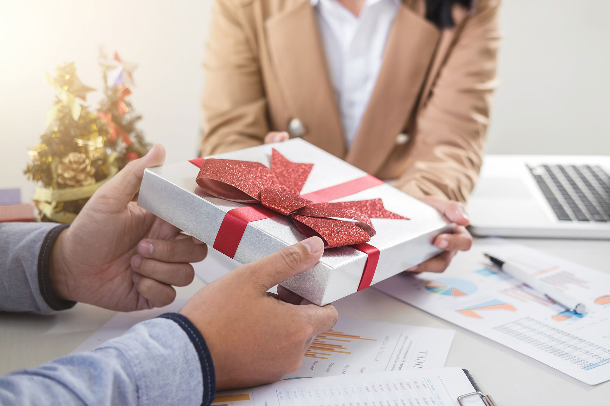 4 conseils pour optimiser les coûts de livraison de cadeaux client